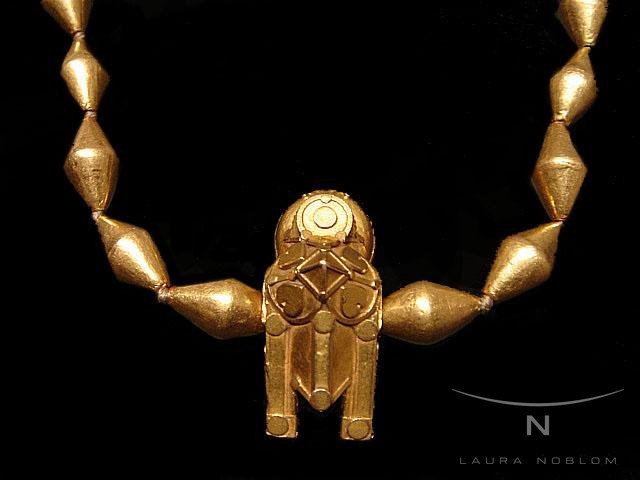 Figura precolombina de oro